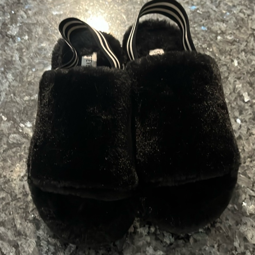 Steve Madden faux fur slippers - used a handful of times